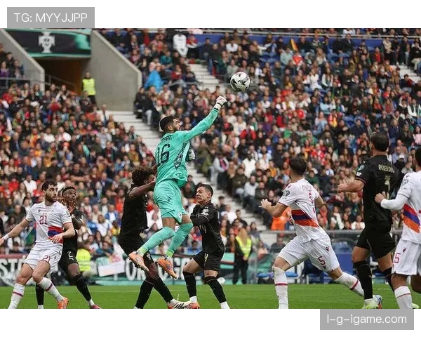 B费破门助球队取胜，关键进球展现核心价值