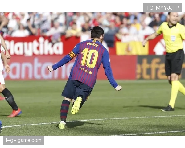 奥亚萨瓦尔关键助攻助球队逆转，精彩表现引爆球迷热议