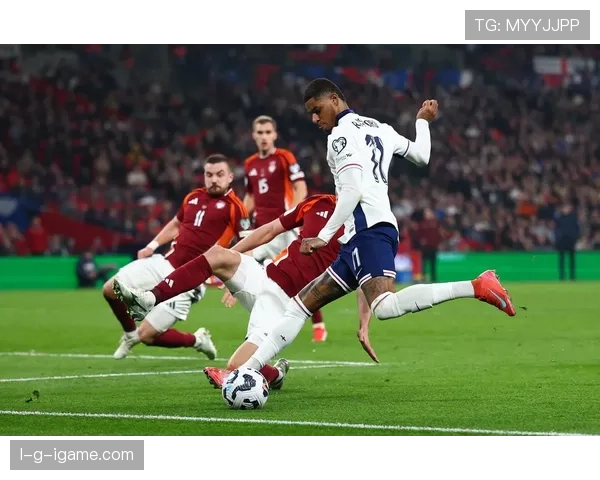 瑞士国家队中立军团强势复苏，世界杯预选赛表现亮眼引关注