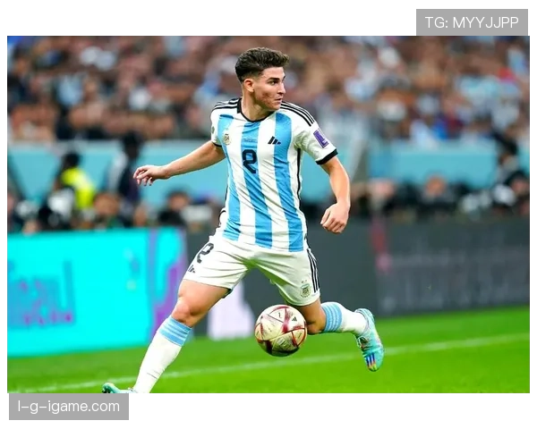 阿尔瓦雷斯是否依赖梅西:战术角色与进攻参与度分析 阿尔瓦雷斯是否依赖梅西:战术角色与进攻参与度分析