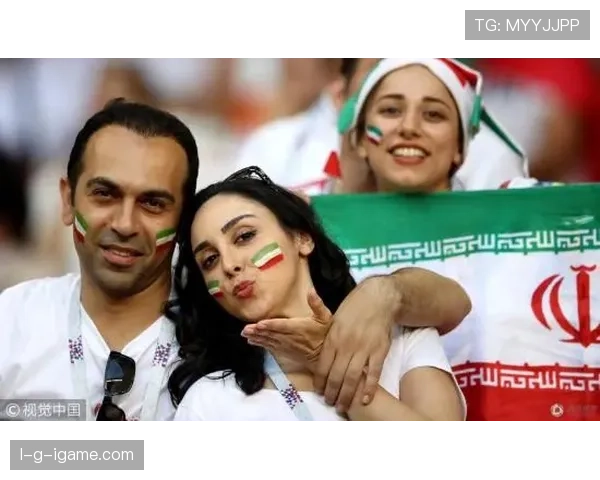 C罗出门像办秀场，手里几只包比我家家具还值钱