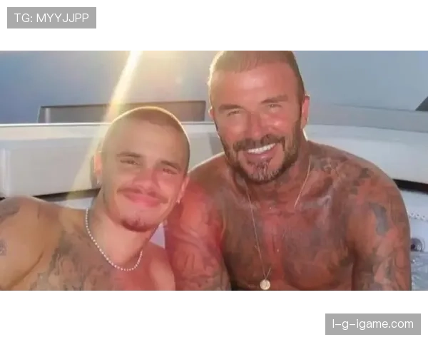 贝克汉姆退役后生活照，豪宅里喝咖啡都像拍大片啊！